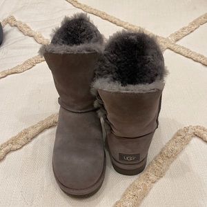 UGG, Grey color with side tie detail!